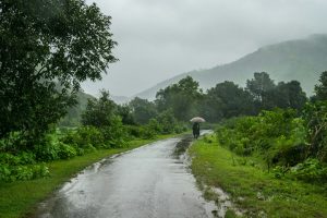 भारत में बारिश और मानसून मौसम का दृश्य