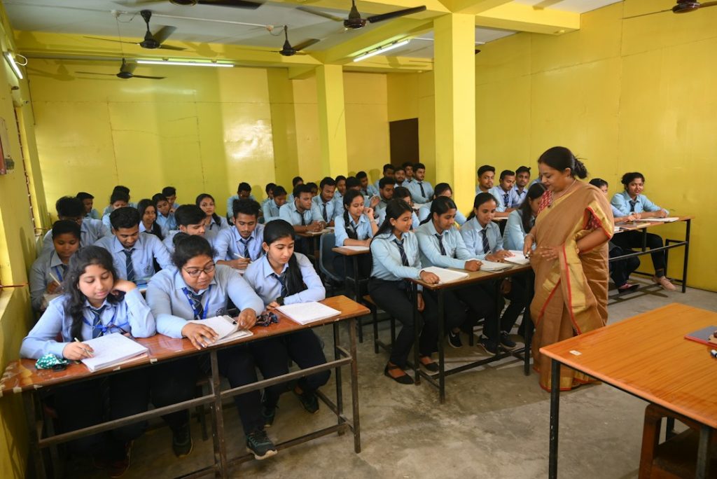 शिक्षा संस्थान और करियर अपडेट की प्रतिनिधि तस्वीर