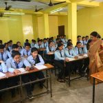 Career Guidance 2026: 10वीं, 12वीं और ग्रेजुएशन के बाद सही करियर कैसे चुनें?
